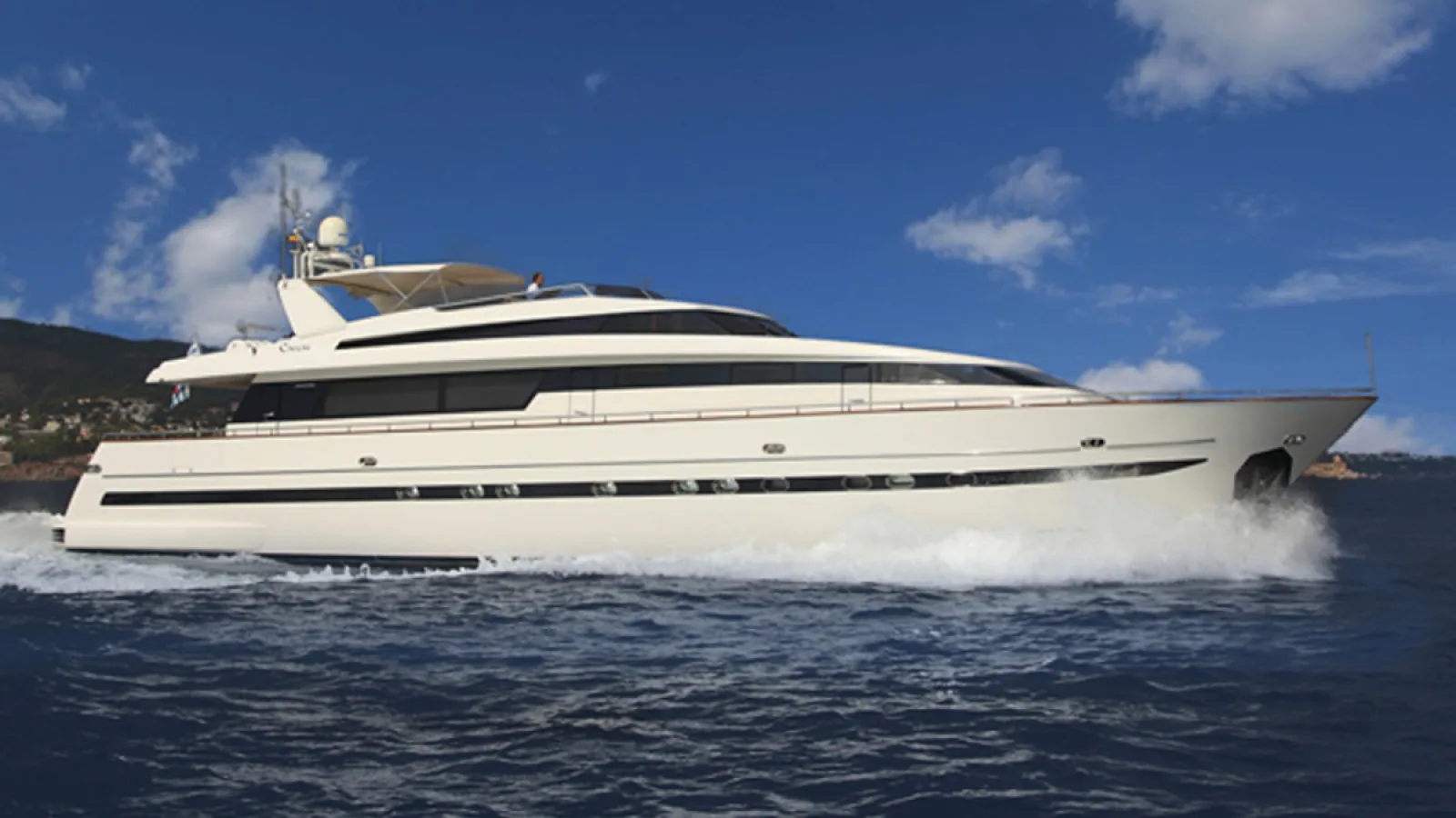 Bestboats SANLORENZO 100 Carom – Charter Yate Lujo Mallorca