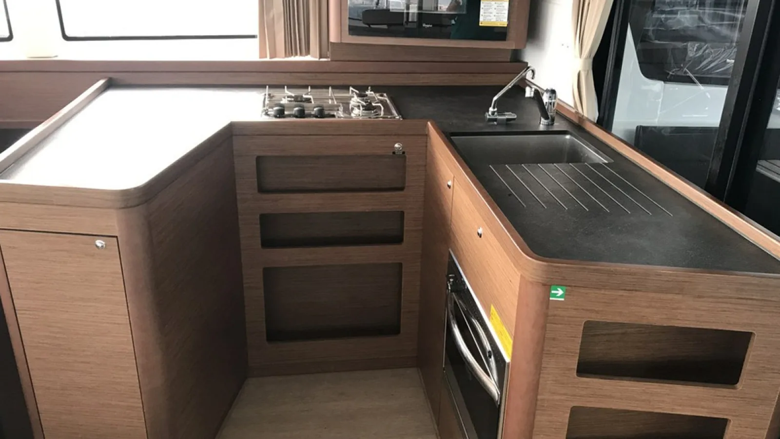 Bestboats LAGOON 42 Beta Serpentis – Boot mieten Mallorca