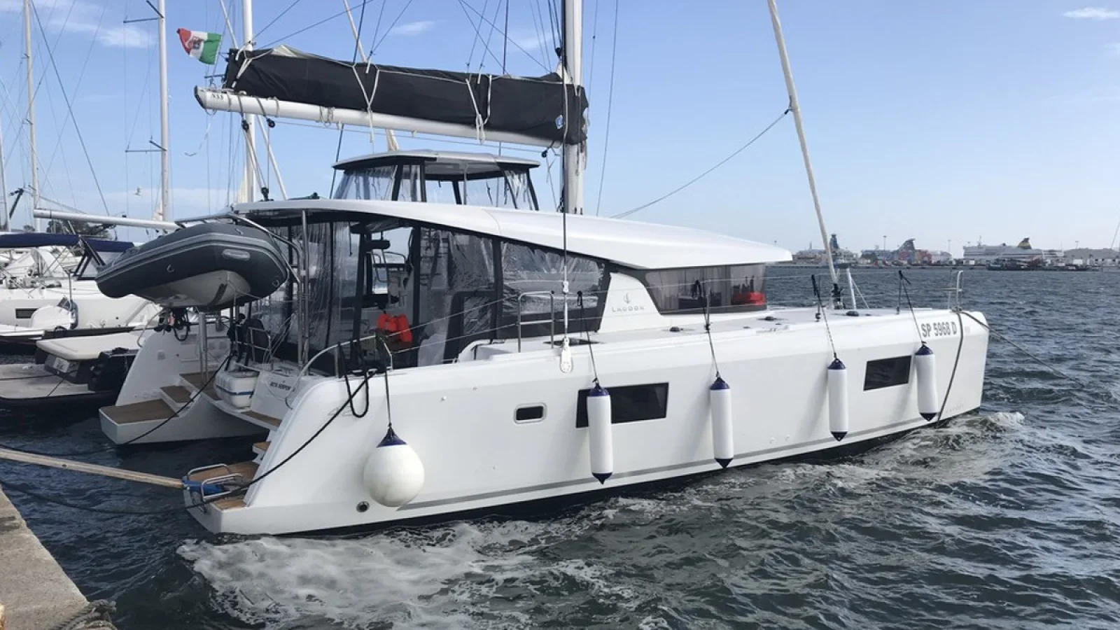 Bestboats LAGOON 42 Beta Serpentis – Katamaran mieten Mallorca