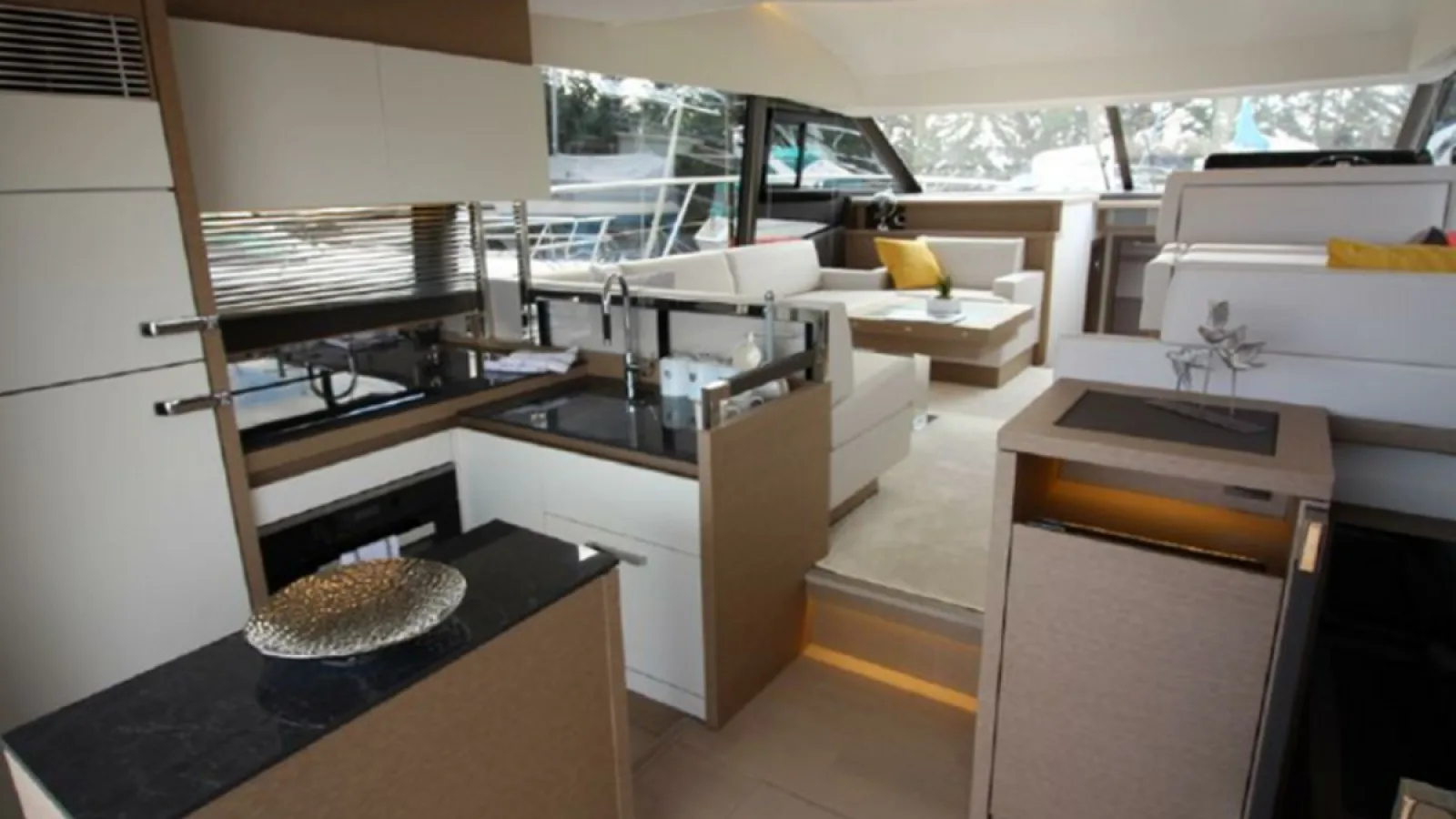 Bestboats PRESTIGE 520 FLY We did it – Motor Yacht Charter Mallorca