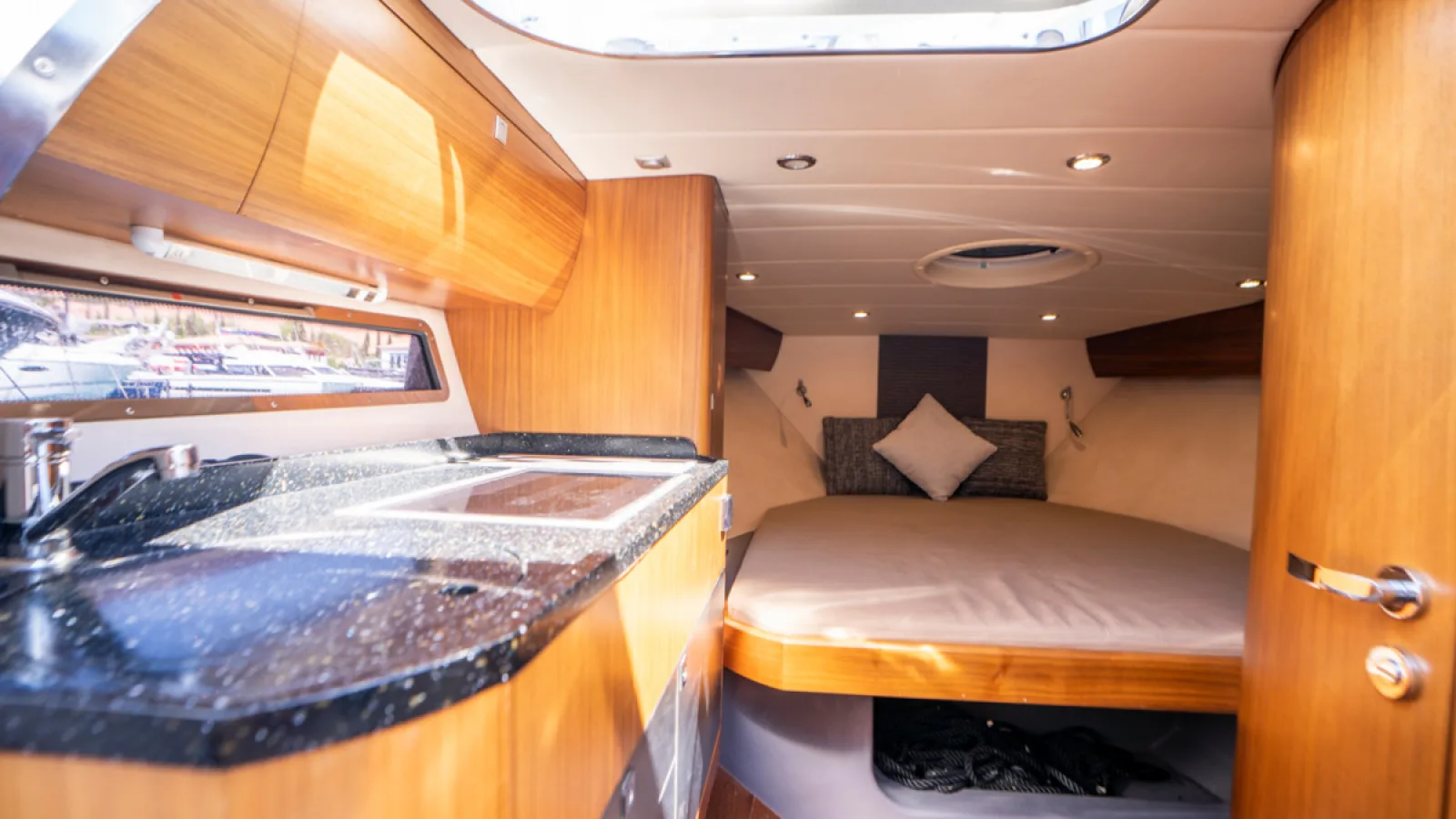 Bestboats WINDY 31 ZONDA GAUDI – Boat Rental Mallorca