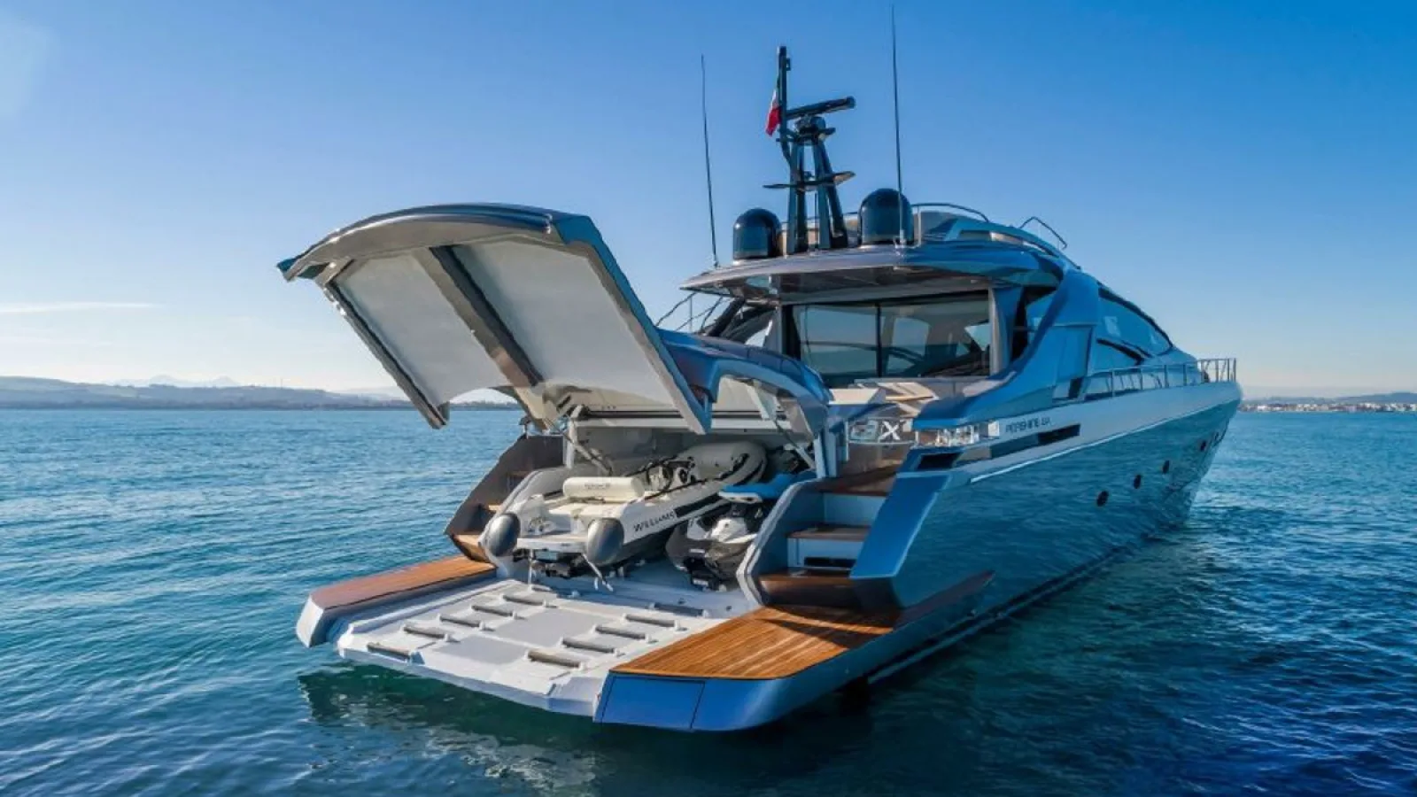Bestboats PERSHING 8X Beyond – Luxusyacht mieten Mallorca