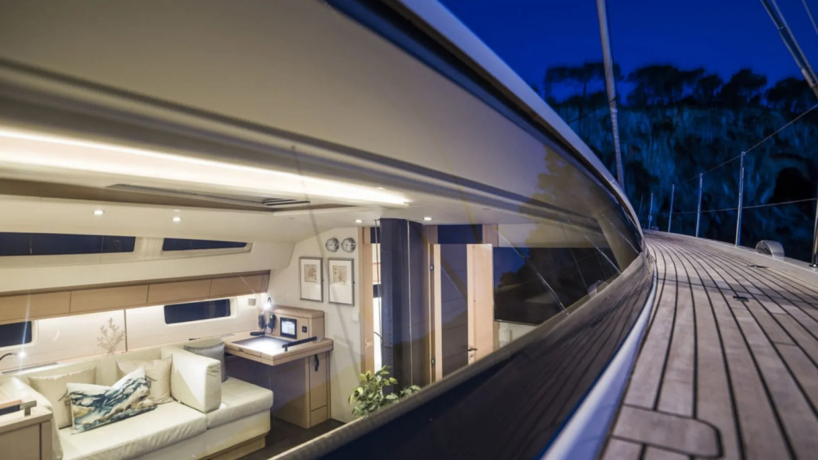 Bestboats JEANNEAU Thea – Segelboot chartern Mallorca