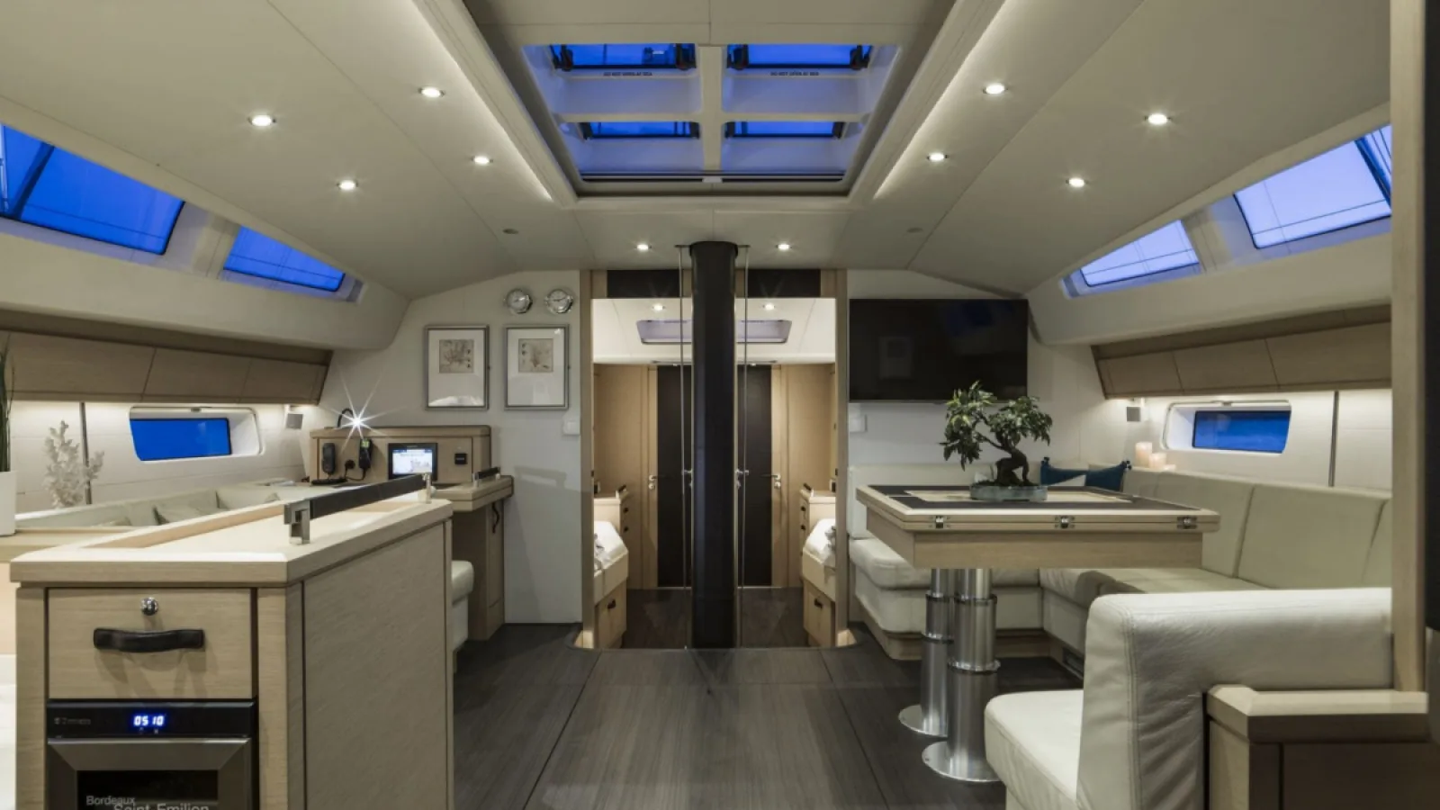 Bestboats JEANNEAU Thea – Boot mieten Mallorca
