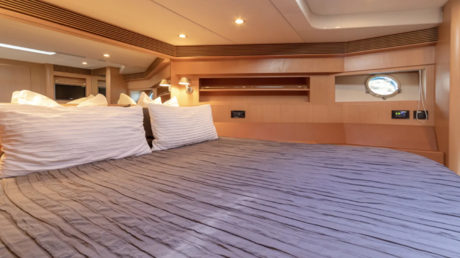 Bestboats RIVA VIRTUS 63 Headquarters – Motor Yacht Rental Mallorca