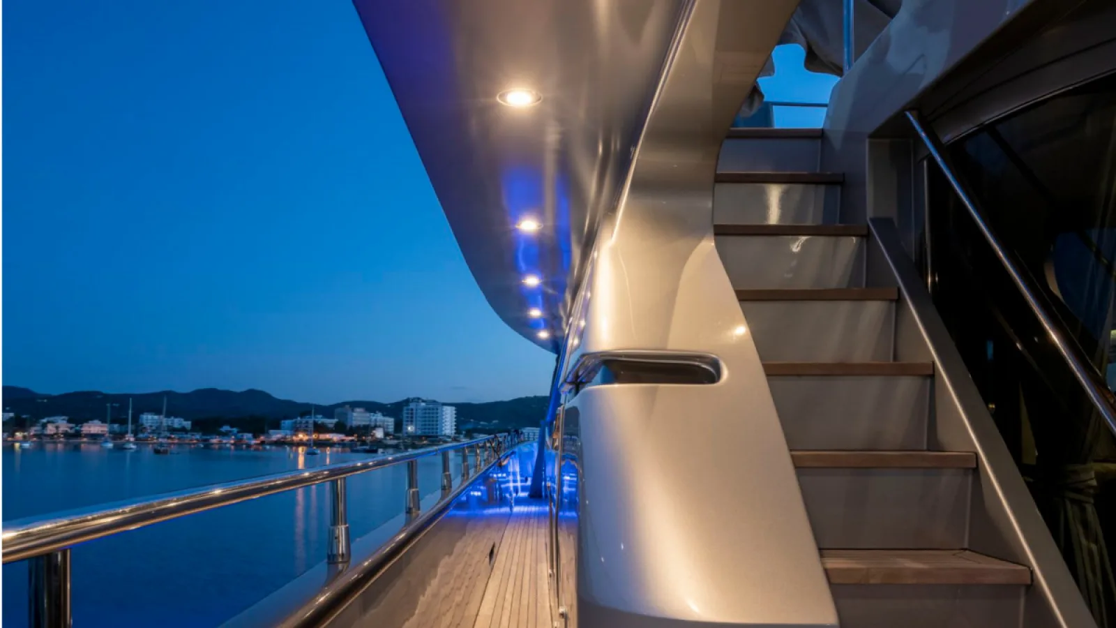 Bestboats AZIMUT 30 JUMBO Medusa – Yate Premium Mallorca