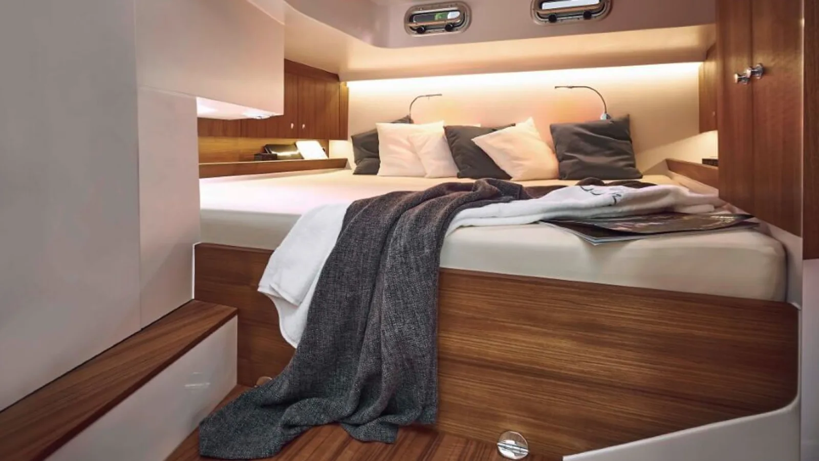 Bestboats FRAUSCHER 1414 DEMON SILVER SURFER – Rent Boat Mallorca