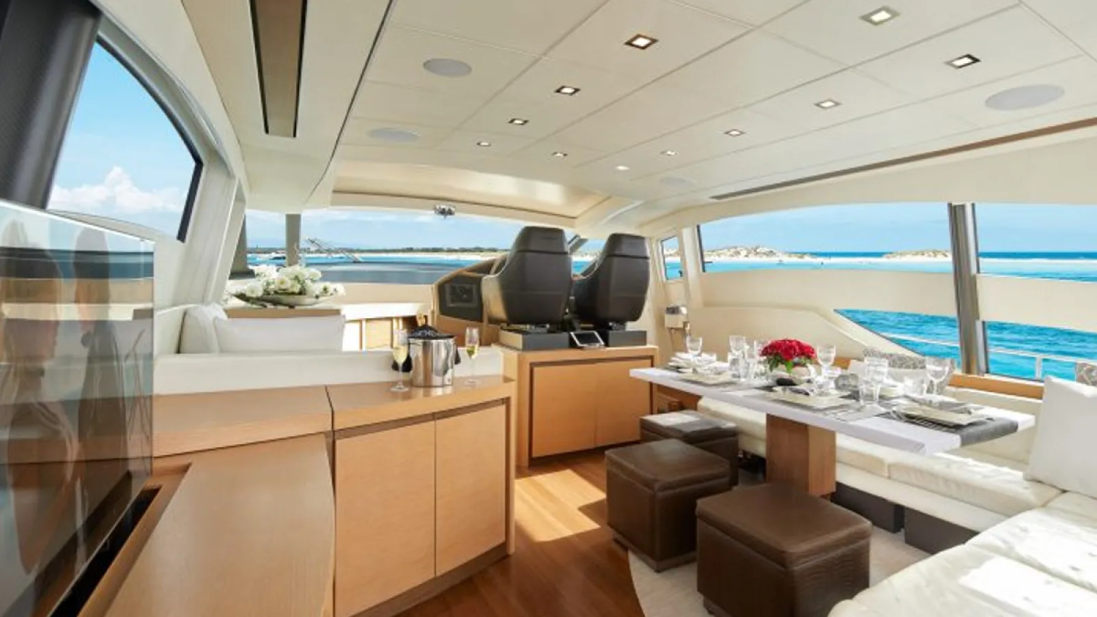 Bestboats PERSHING 72 Legendary – Motor Yacht Charter Mallorca