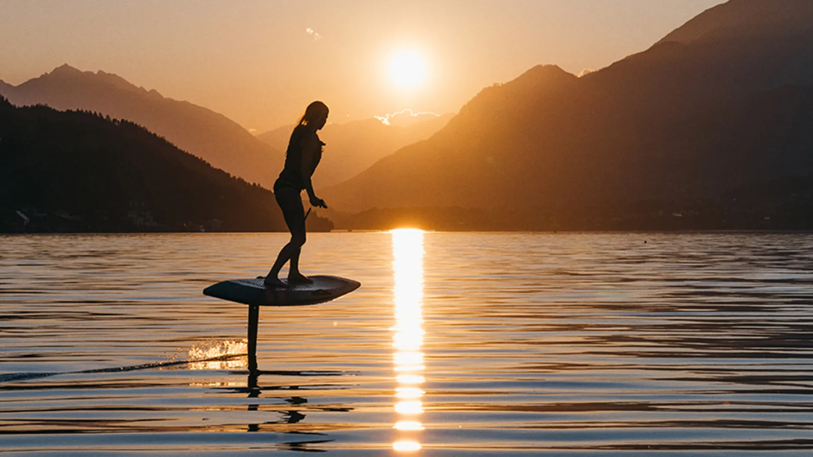 Bestboats Audi e-tron foil Adventure – Alquiler Moto de Agua Mallorca