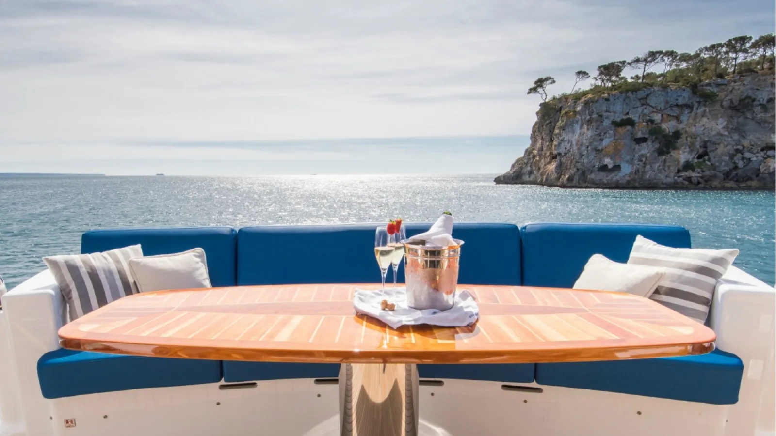 Bestboats EVOLUTION YACHTS Benita Blue – Private Yacht Mallorca