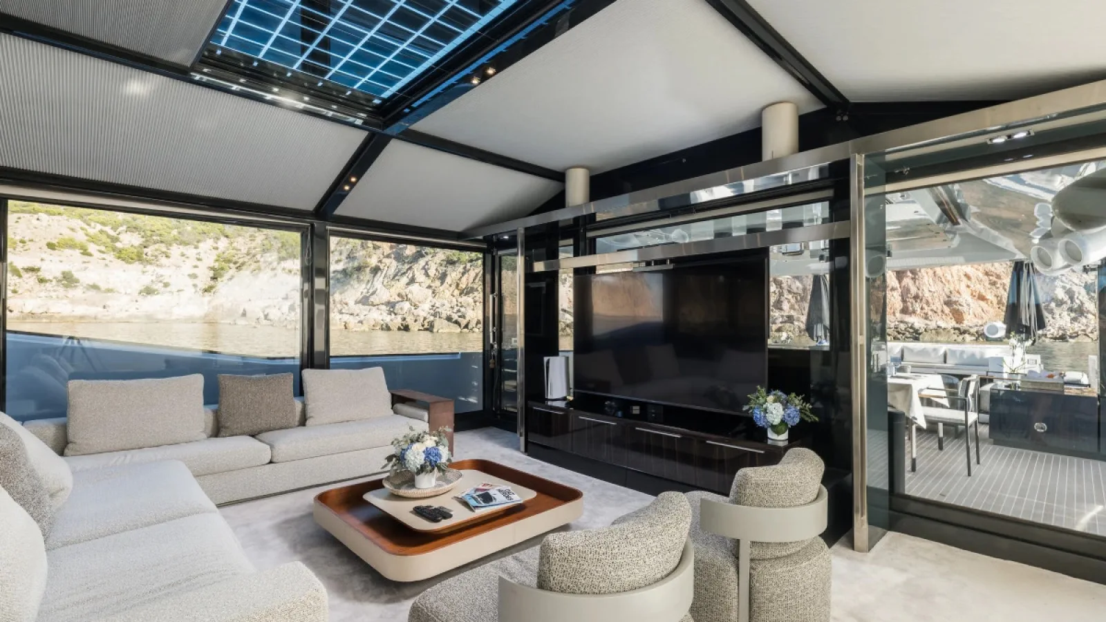 Bestboats ARCADIA 85 DHAMMA II – Charter Yate Lujo Mallorca