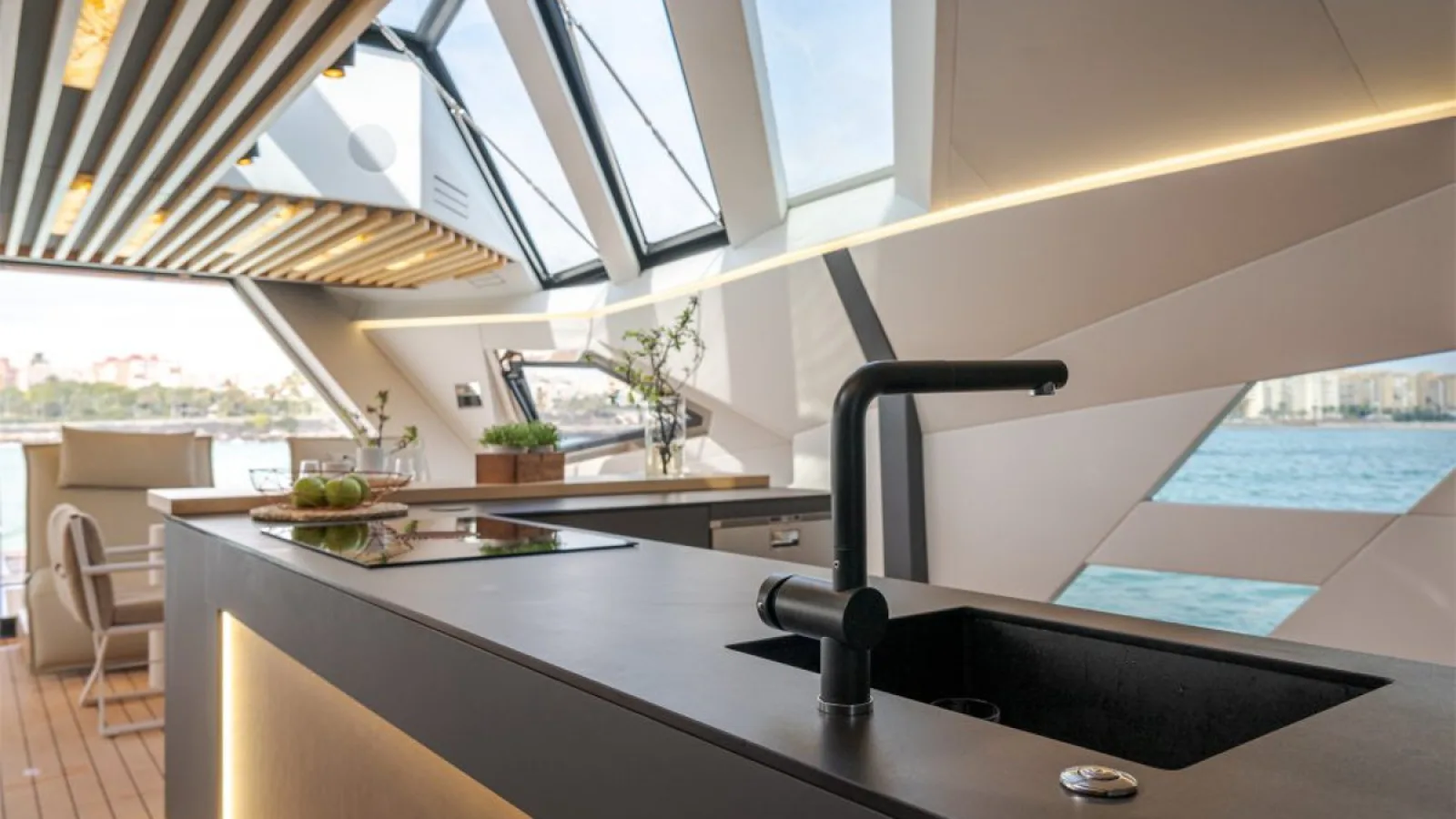 Bestboats HANSTAIGER TRIMARAN X1 – Alquilar Catamaran Mallorca
