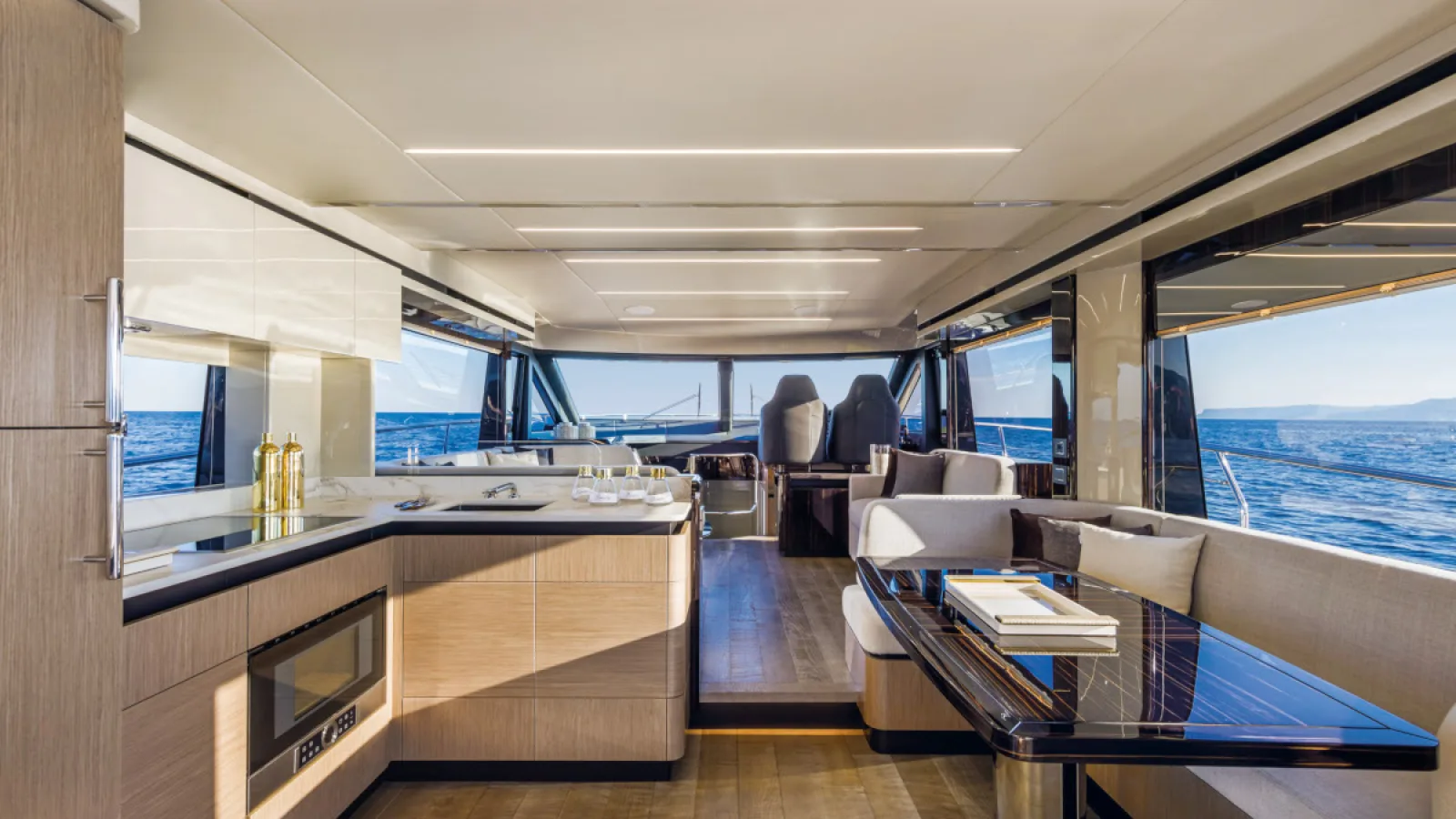 Bestboats ABSOLUTE 62 FLY Emilia II – Rent Boat Mallorca