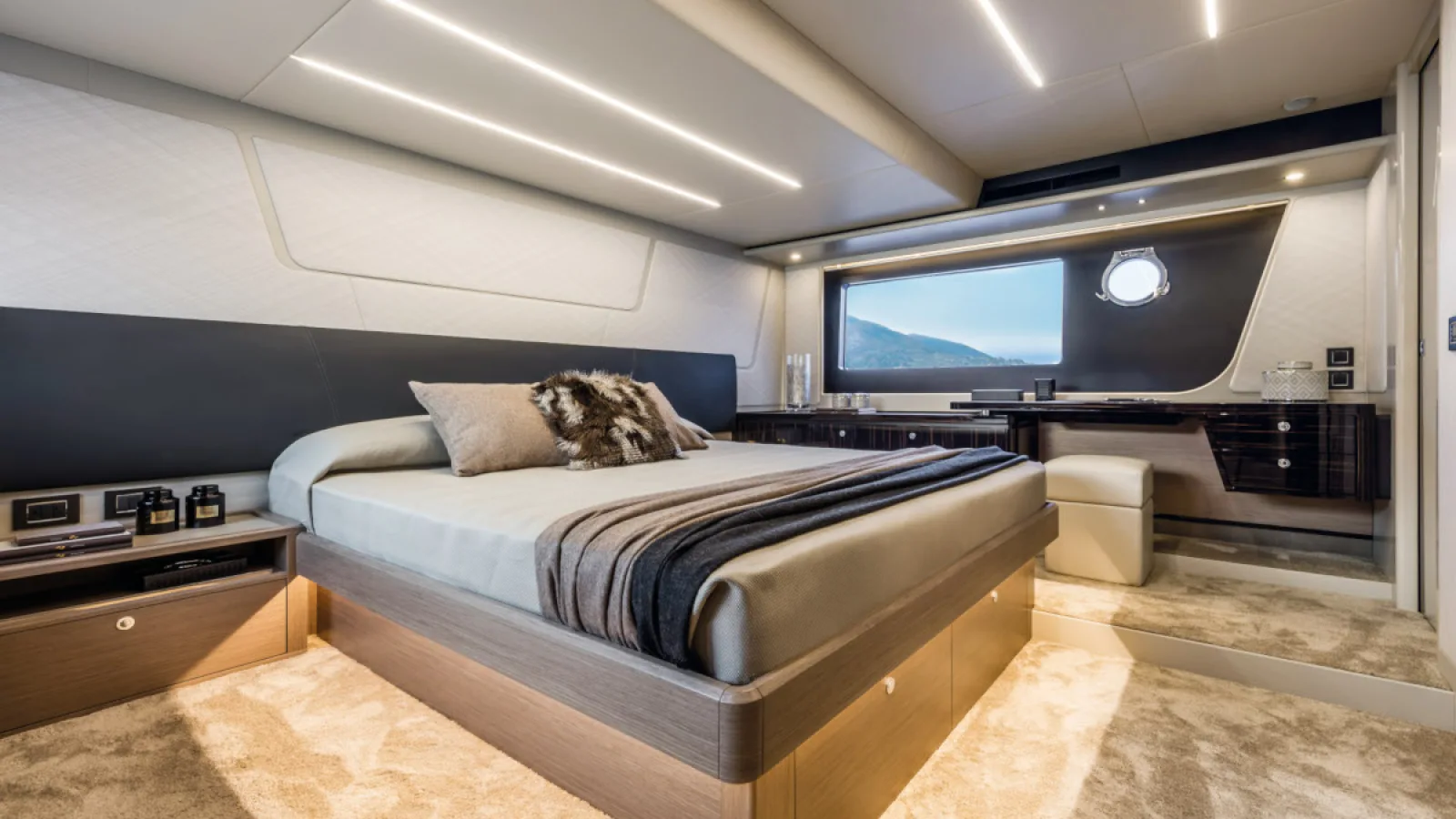 Bestboats ABSOLUTE 62 FLY Emilia II – Yacht Charter Mallorca