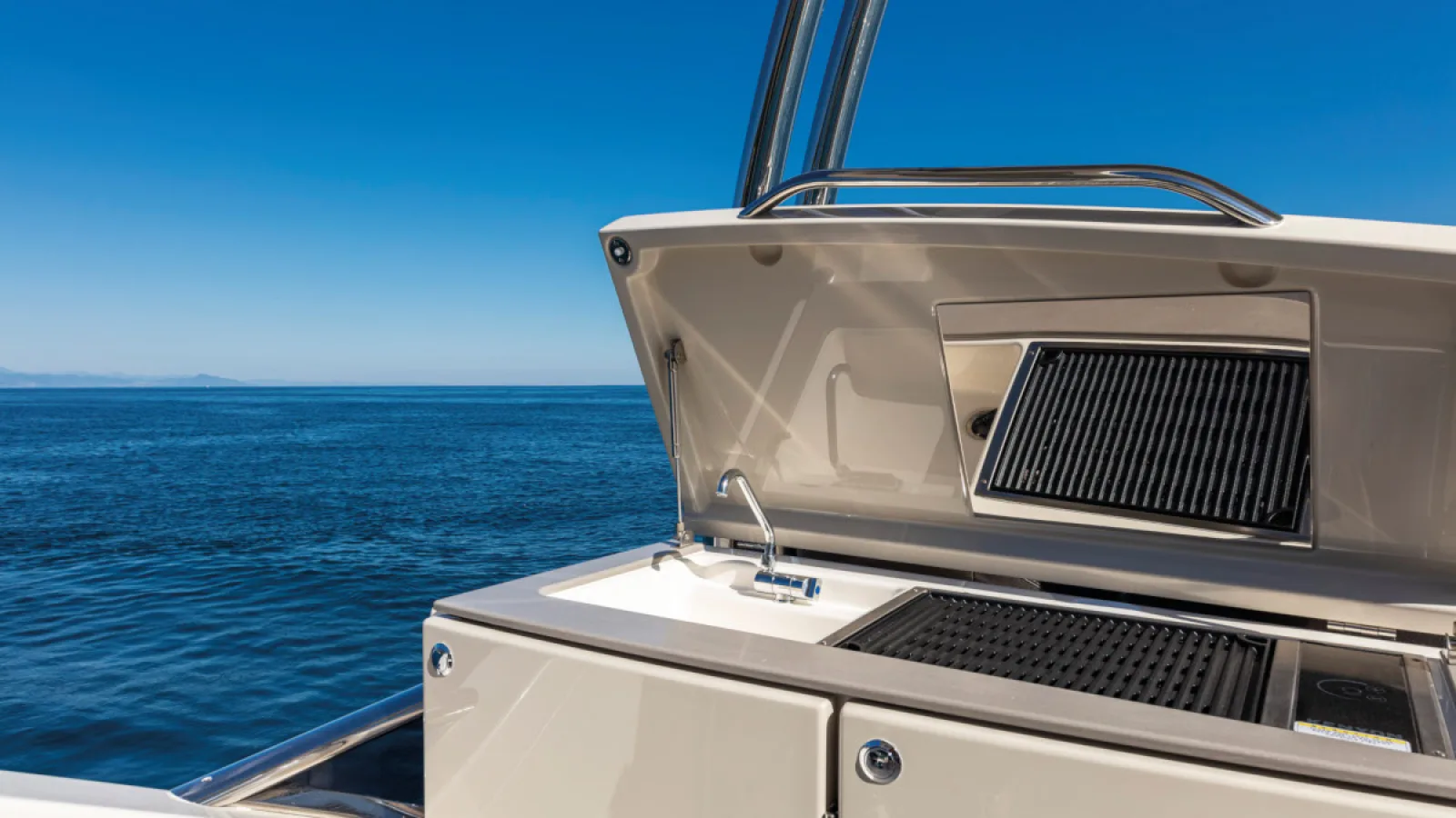 Bestboats ABSOLUTE 62 FLY Emilia II – Boat Rental Mallorca