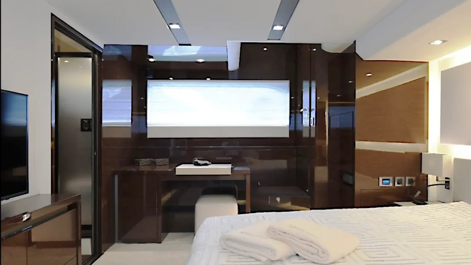 Bestboats PRESTIGE 630 FLY Mavi Mar – Rent Boat Mallorca