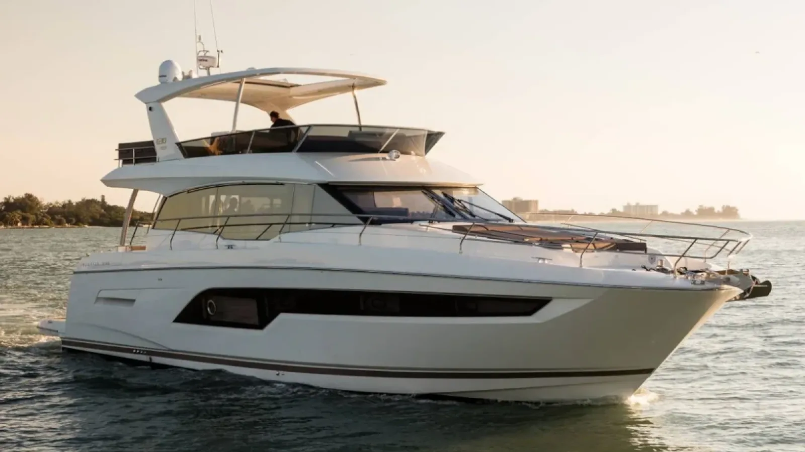 Bestboats PRESTIGE 630 FLY Mavi Mar – Boat Rental Mallorca