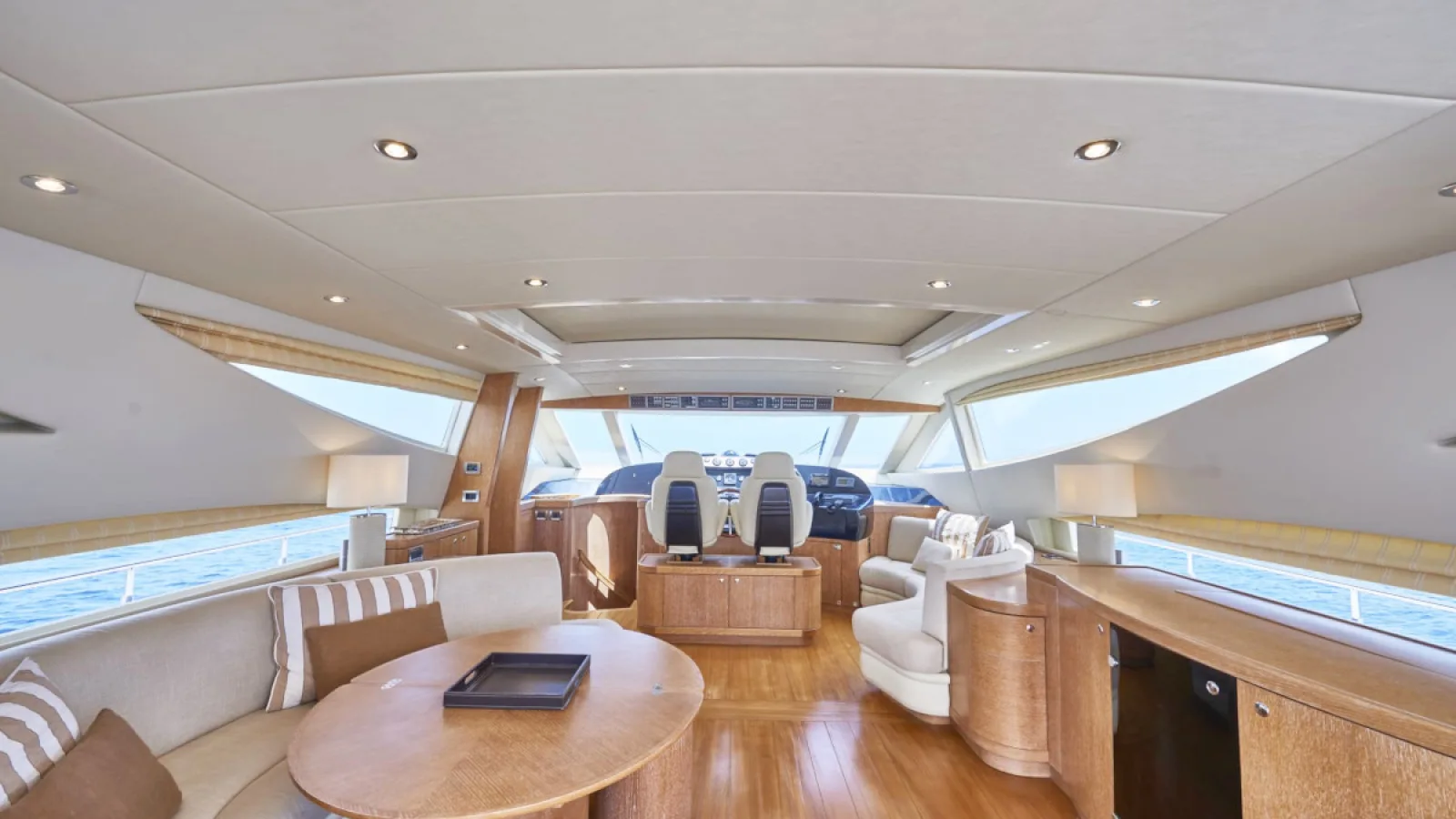 Bestboats ALFAMARINE 78 Nina – Luxusyacht chartern Mallorca