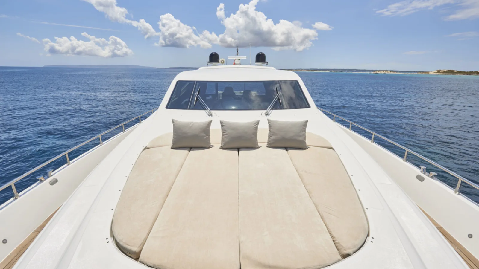 Bestboats ALFAMARINE 78 Nina – Luxusyacht mieten Mallorca