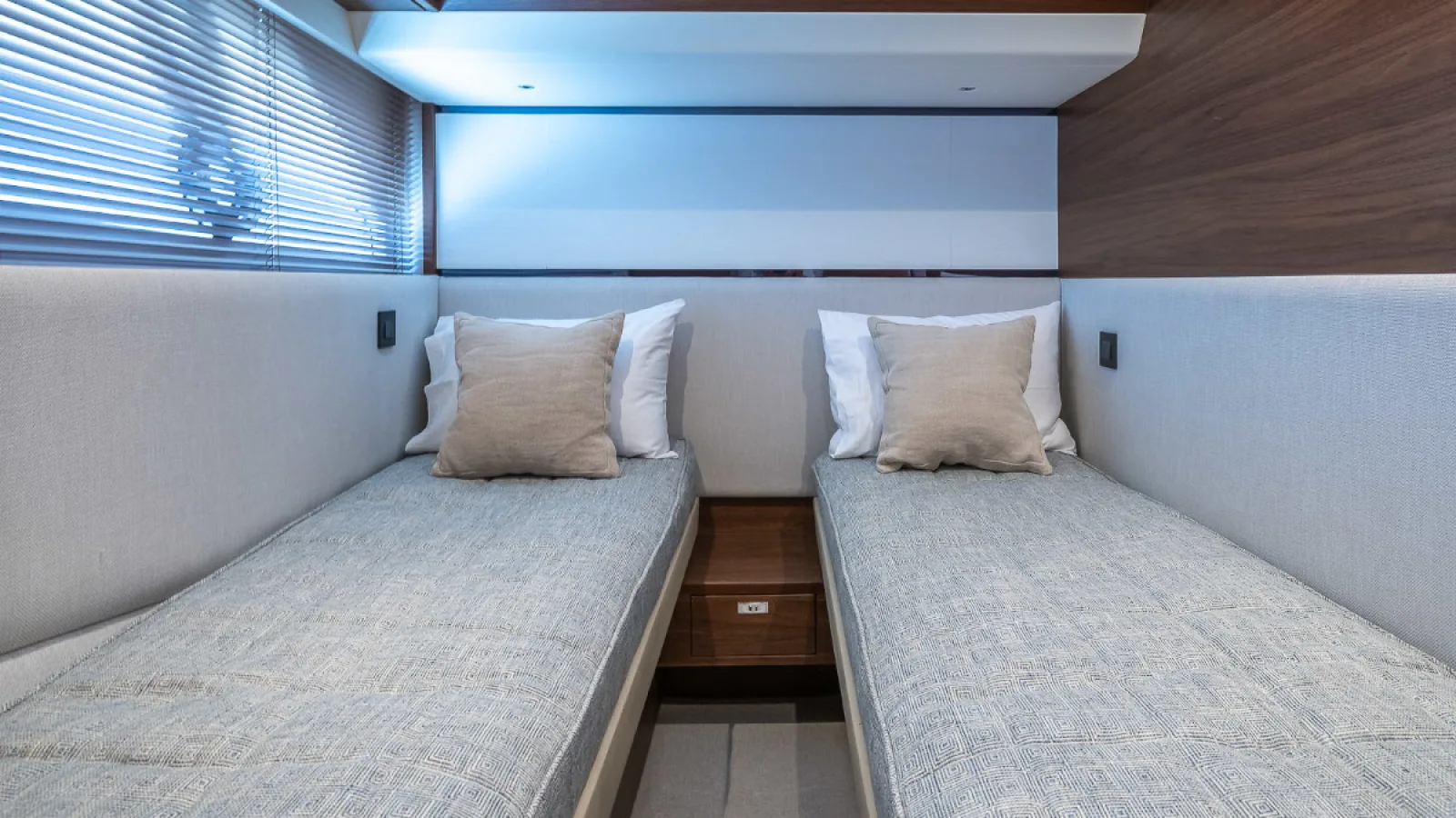 Bestboats PRINCESS F55 SEVEN – Used Yacht Mallorca
