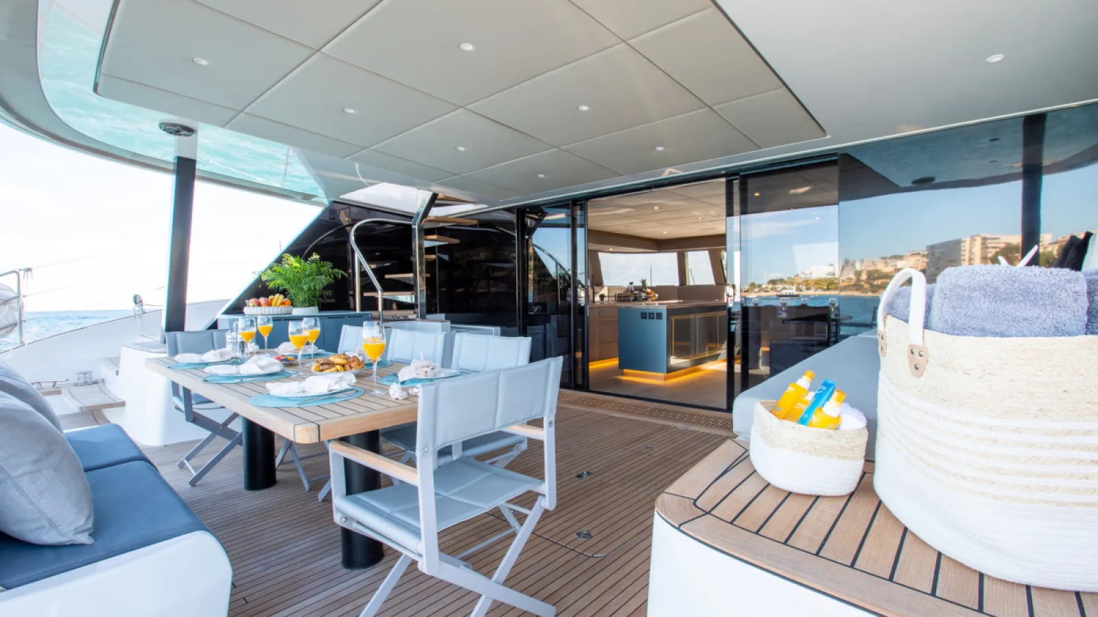 Bestboats SUNREEF 60 Sunbreeze – Luxury Catamaran Mallorca