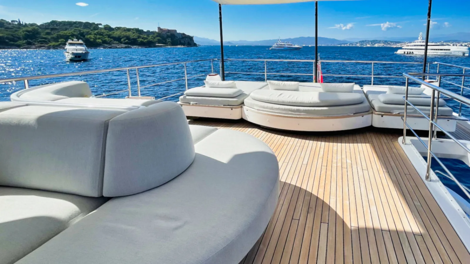 Bestboats AZIUMT GRANDE 27M Wave – Luxus Yachtcharter Mallorca