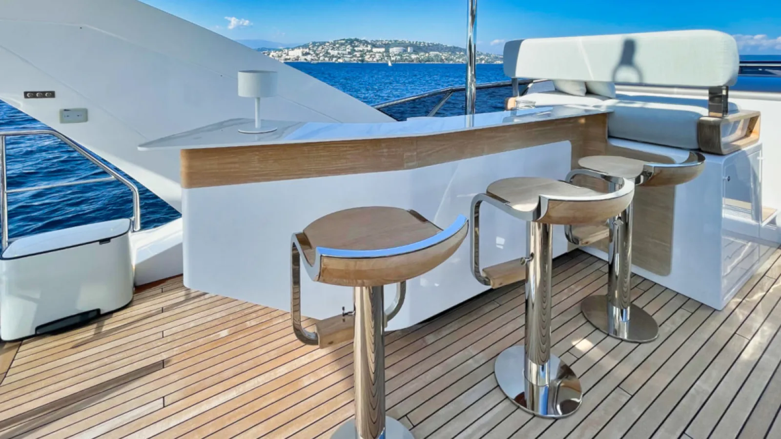 Bestboats AZIUMT GRANDE 27M Wave – Yachtcharter Mallorca