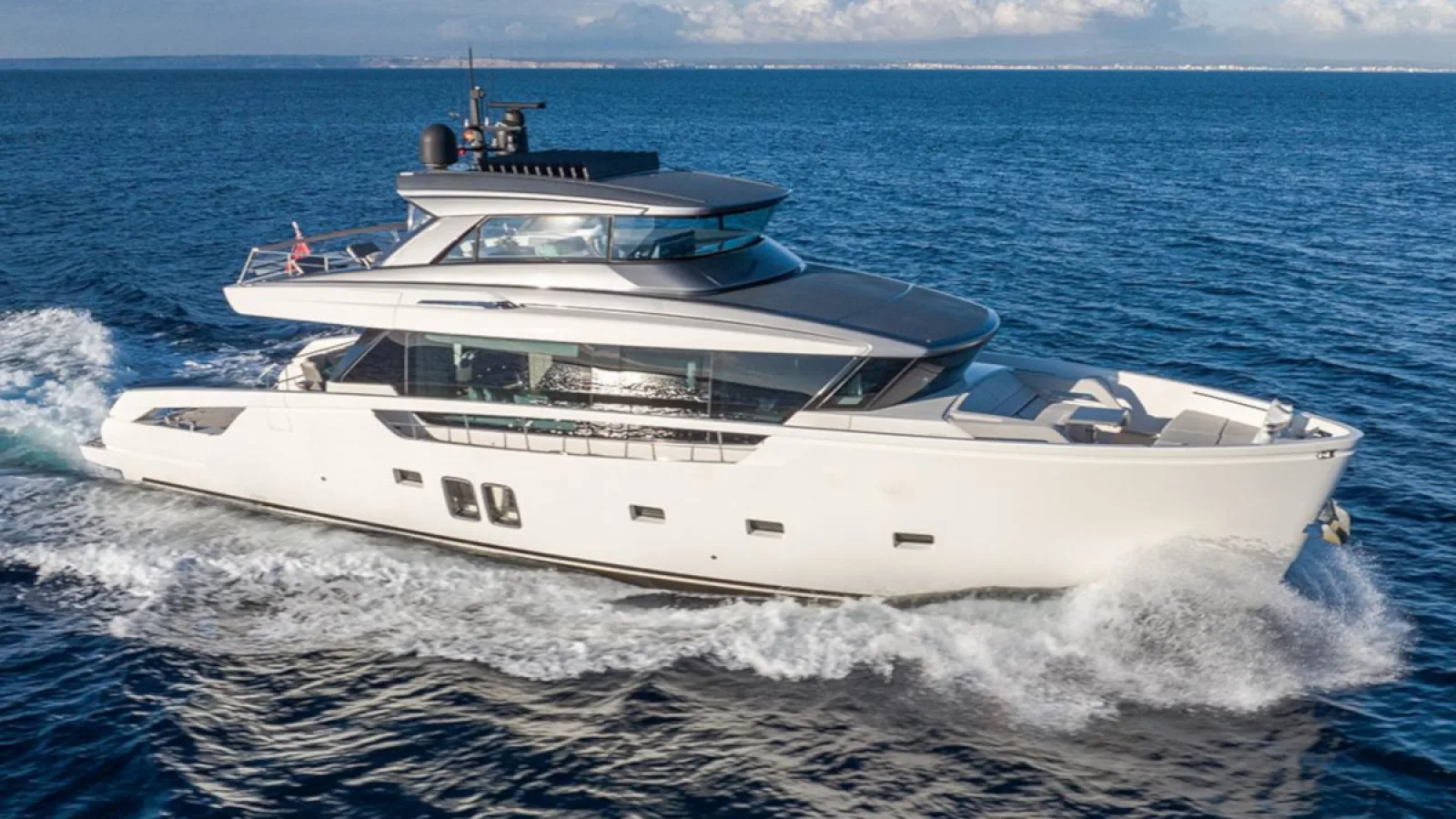 Bestboats SANLORENZO SX76 Cloud IX – Charter Yate Lujo Mallorca
