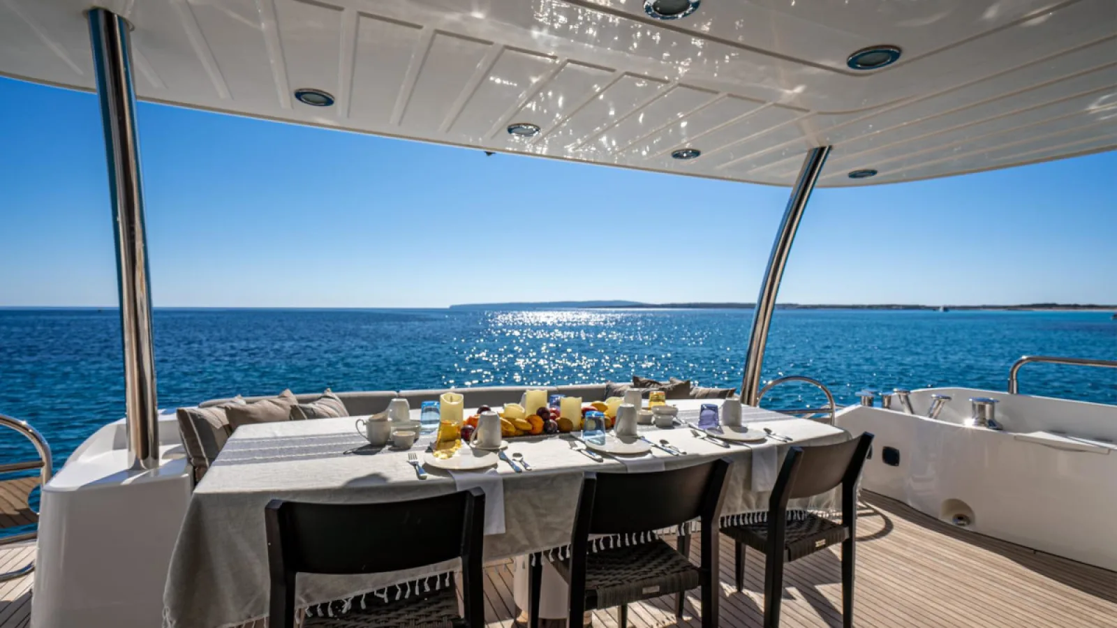 Bestboats SUNSEEKER 88 Mozz II – Private Yacht Mallorca