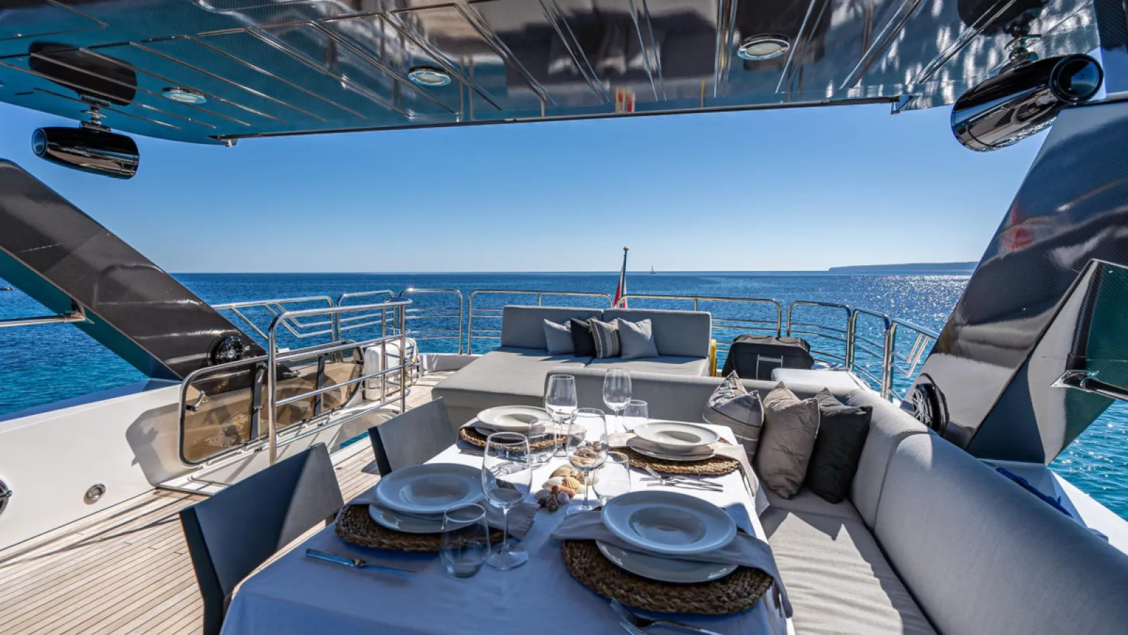 Bestboats SUNSEEKER 88 Mozz II – Luxusyacht mieten Mallorca
