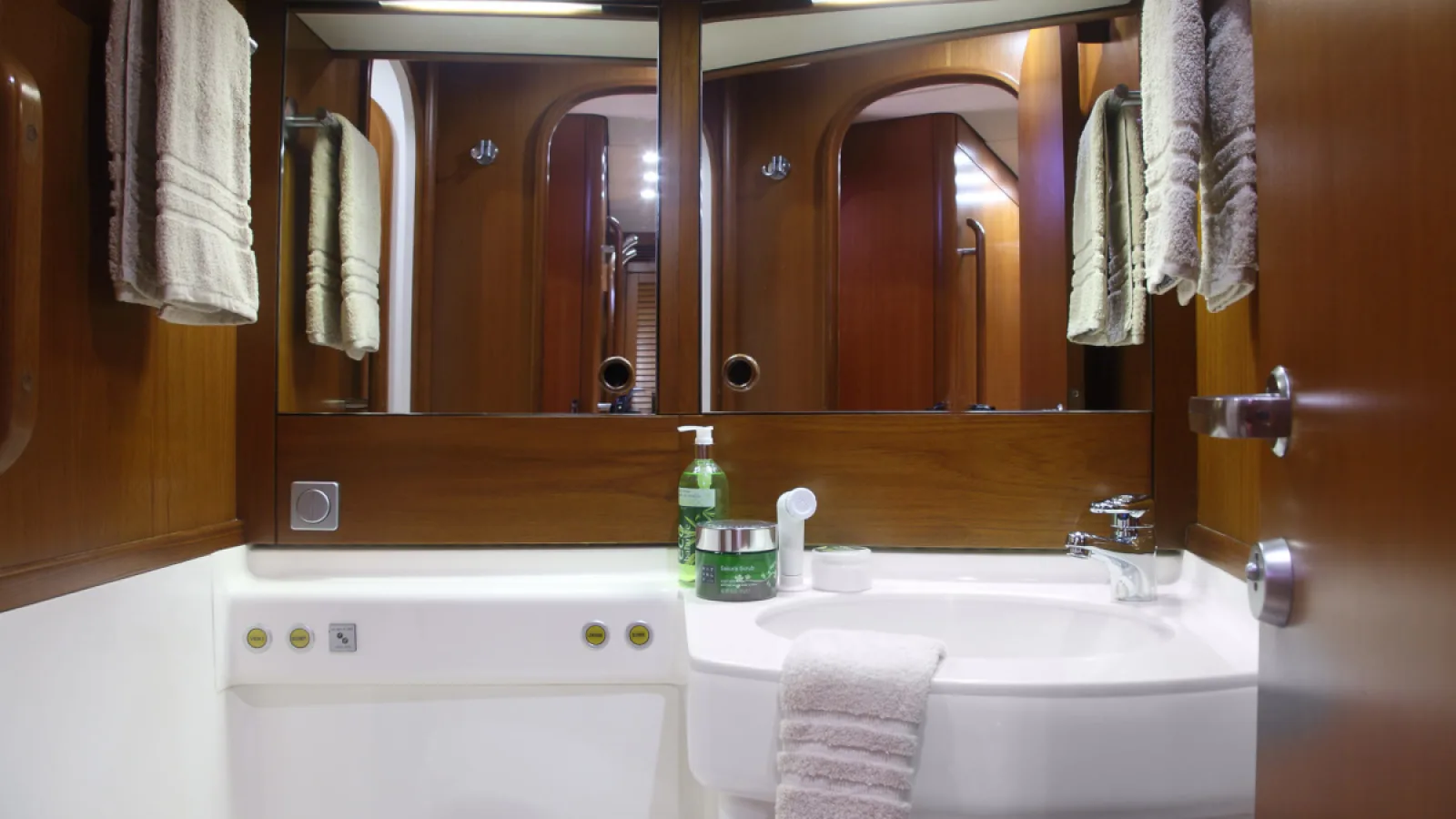 Bestboats NAUTOR`S SWAN Constanter – Boot mieten Mallorca