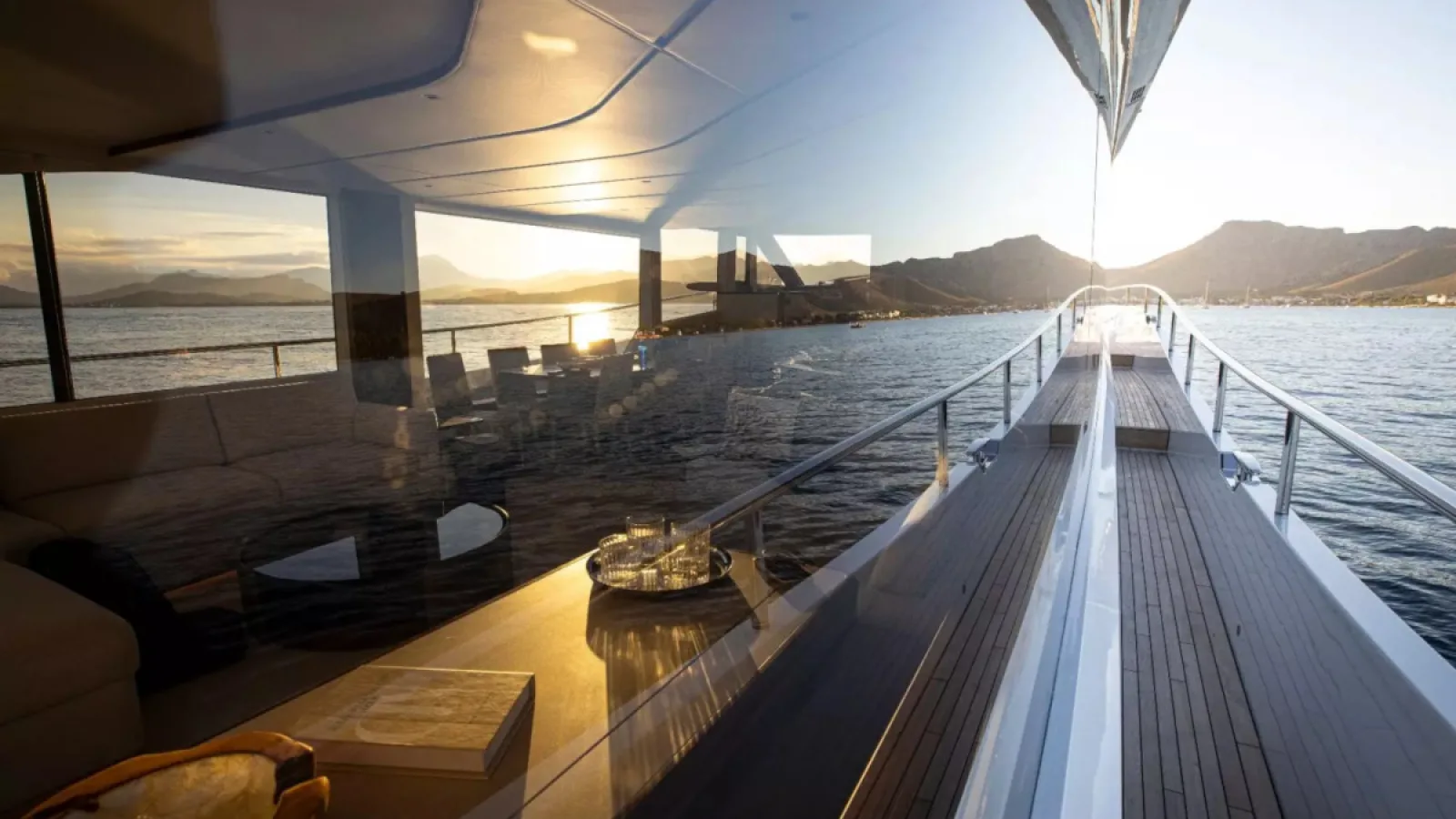 Bestboats PRINCESS Y80 Lumi – Yachtcharter Mallorca