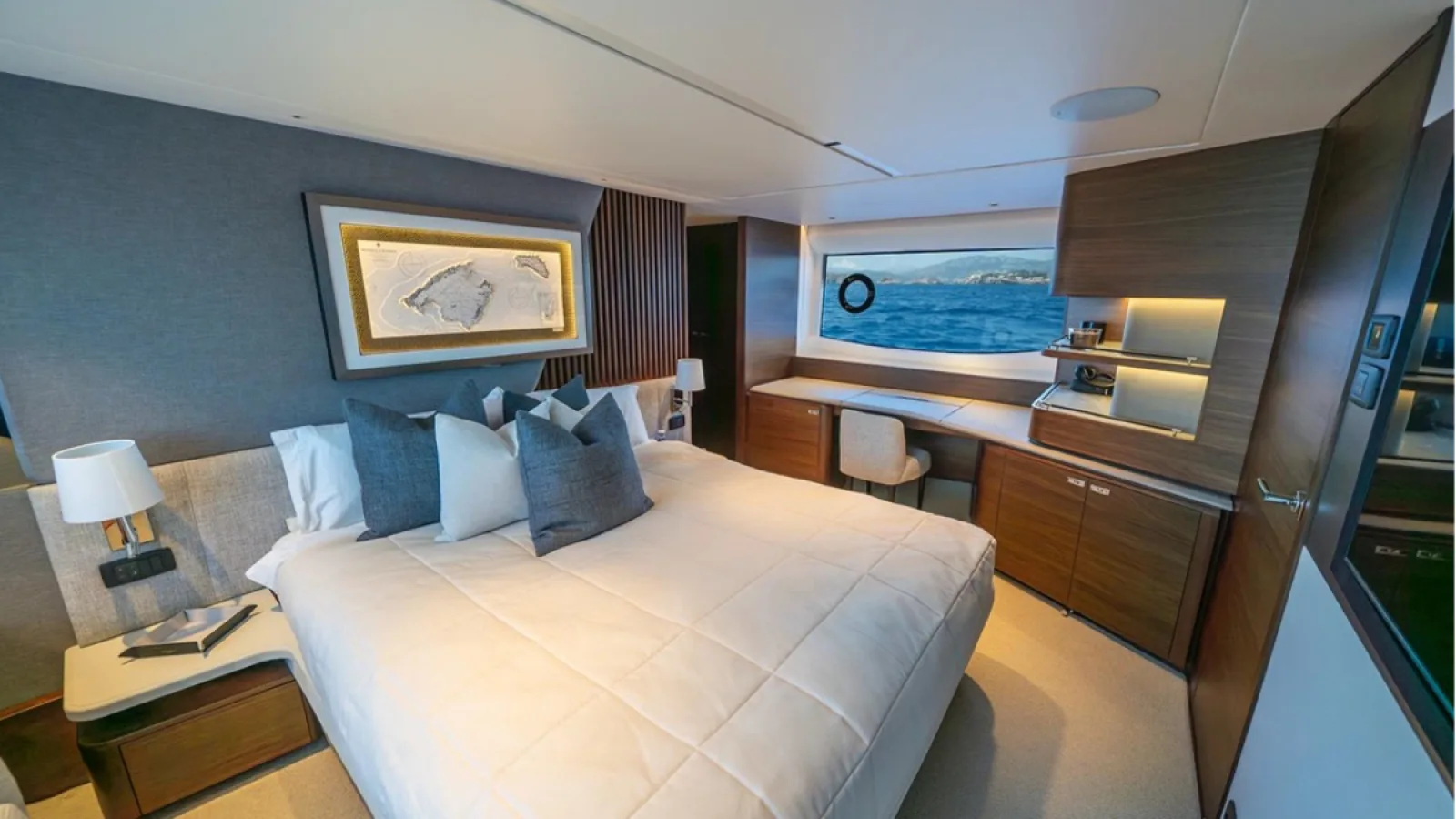Bestboats PRINCESS S72 THE NEGOTIATOR I – Charter Yate Lujo Mallorca