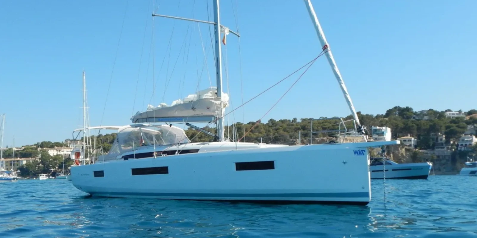 SUN ODYSSEY 440 – CARLOTTA CARLOTTA | Sailboat Charter | Sailing Boat Rental Mallorca | Bestboats