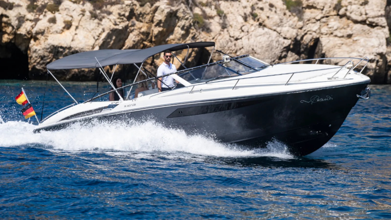 Bestboats WINDY 31 ZONDA GAUDI – Motor Yacht Mallorca