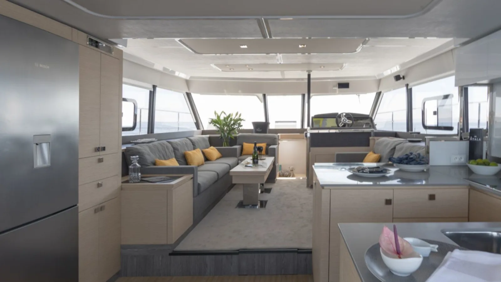 Bestboats MY6 Mamma Mia – Charter Catamaran Mallorca