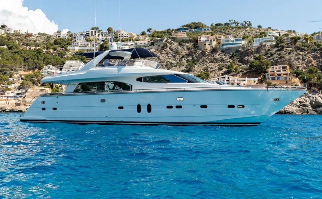 ELEGANCE 78 – EHTHELE Ehthele | Motorboot mieten | Motoryacht chartern Mallorca | Bestboats