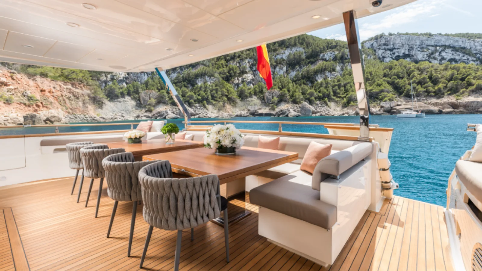 Bestboats ASTONDOA 102 GLX B4 – Luxusyacht chartern Mallorca