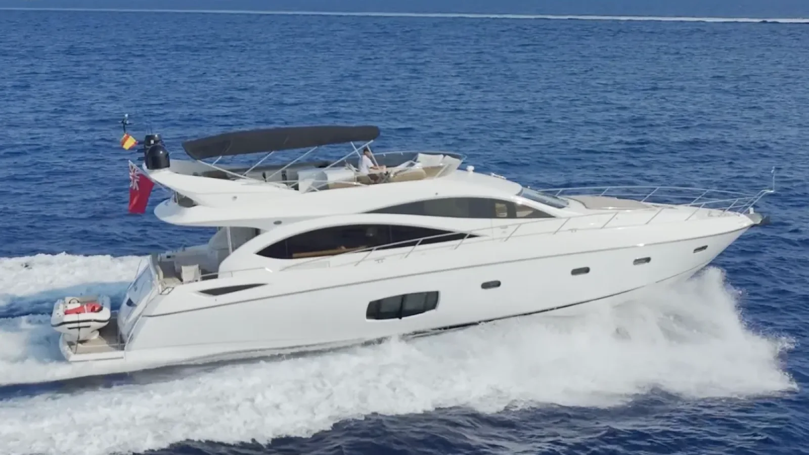 Bestboats SUNSEEKER MANHATTAN 70 CALA DI LUNA – Motor Yacht Rental Mallorca