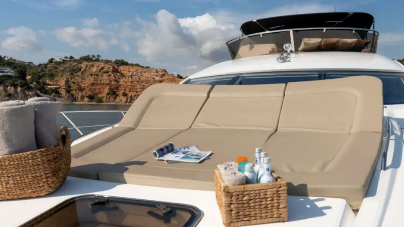 Bestboats SUNSEEKER MANHATTAN 70 CALA DI LUNA – Boat Rental Mallorca