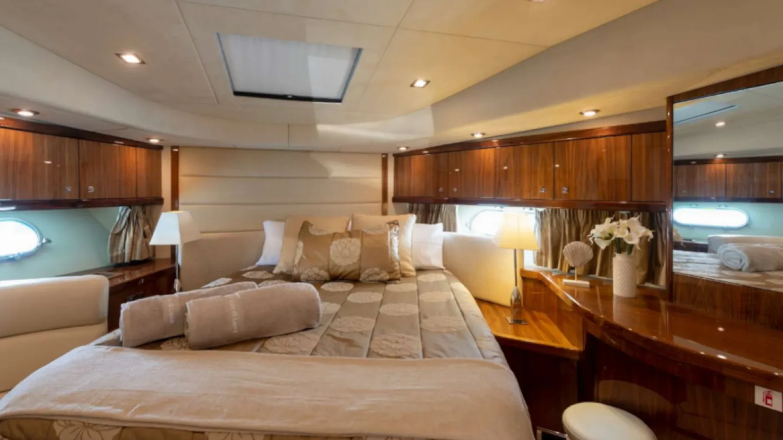 Bestboats SUNSEEKER MANHATTAN 70 CALA DI LUNA – Boat Rental Mallorca
