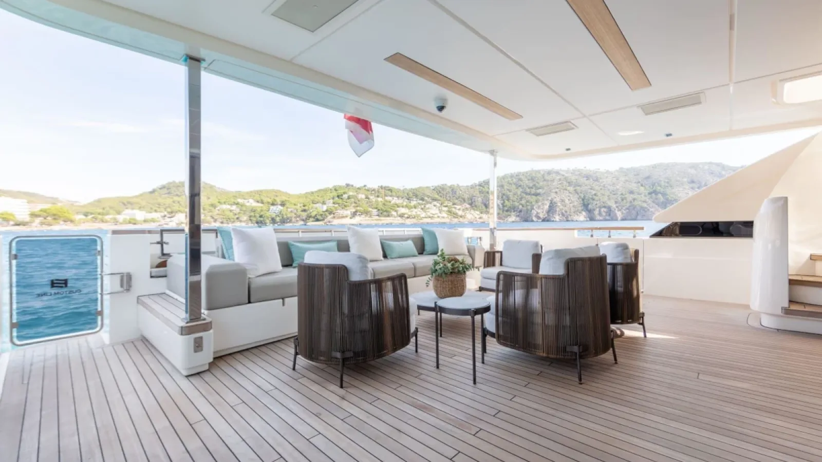 Bestboats FERRETTI CUSTOM LINE 37M Kiki V – Luxus Yachtcharter Mallorca