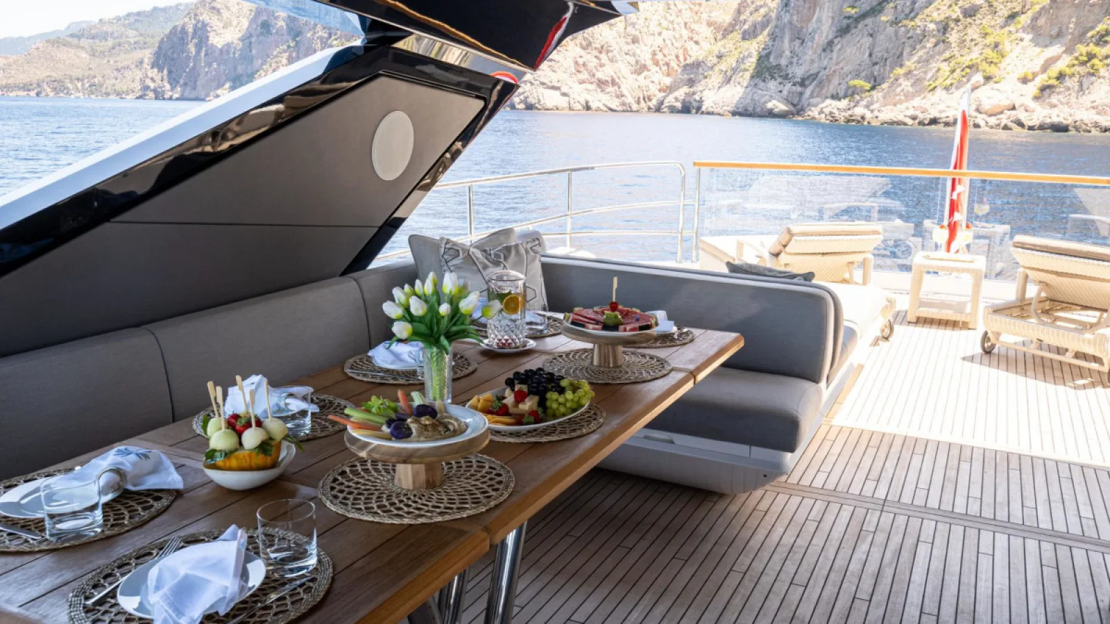 Bestboats SUNSEEKER 88 Moonlight – Private Yacht Mallorca