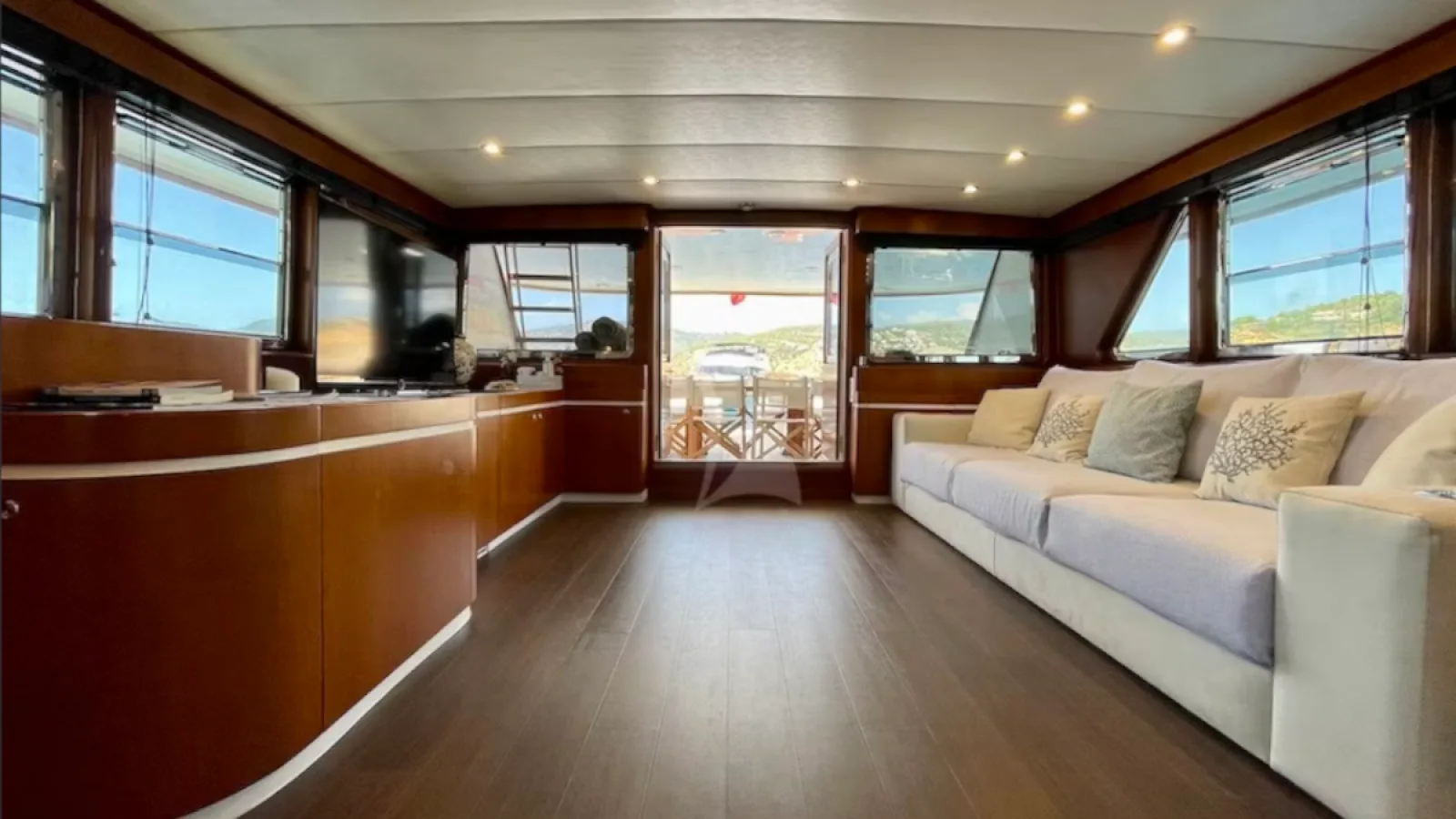 Bestboats CRN ANCONA SPIRIT OF MK – Yachtcharter Mallorca