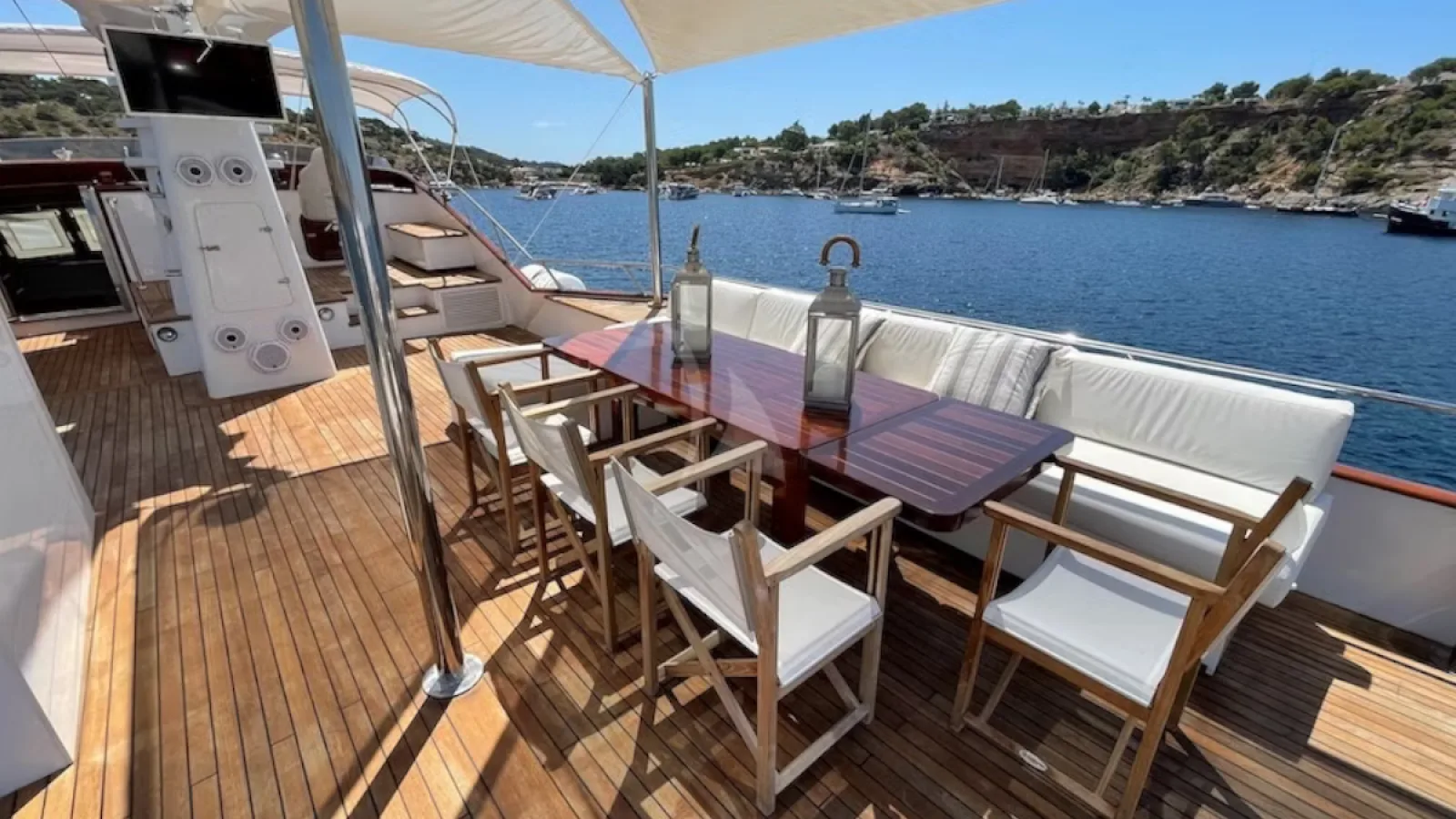 Bestboats CRN ANCONA SPIRIT OF MK – Exklusive Yacht Mallorca