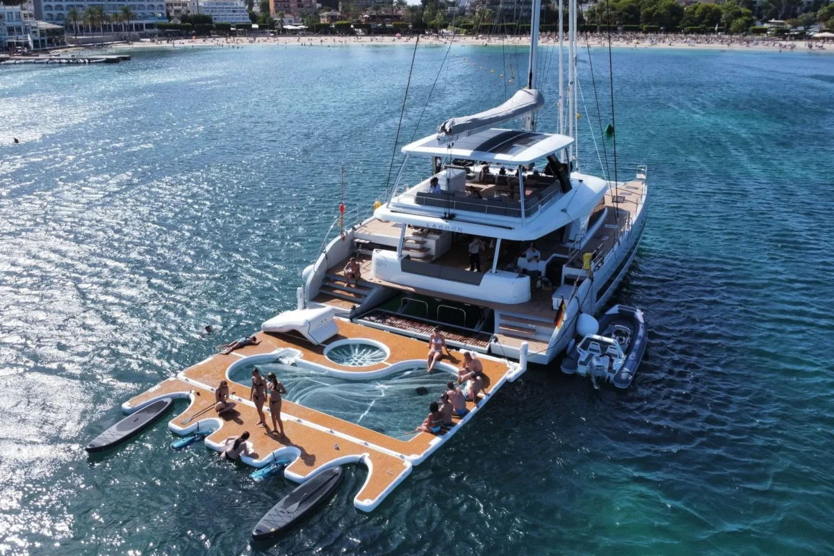 Yacht chartern und Boot mieten auf Mallorca - Katamarane | Bestboats Yachtcharter Katamarane | Yachtcharter und Bootsverleih Mallorca