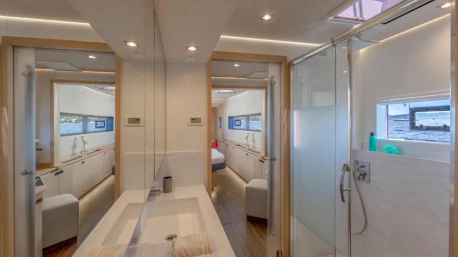 Bestboats FOUNTAINE PAJOT ALEGRIA 67 ERA – Catamaran Charter Mallorca
