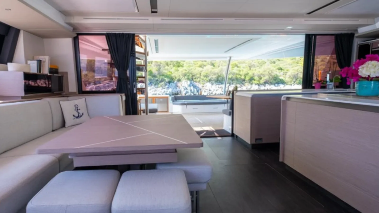 Bestboats FOUNTAINE PAJOT ALEGRIA 67 ERA – Luxury Catamaran Mallorca
