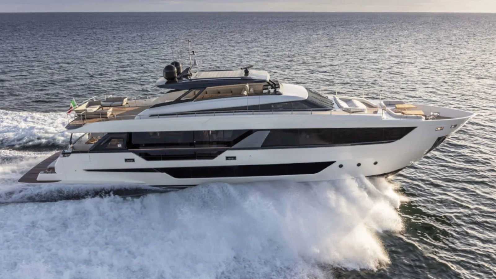Bestboats FERRETTI 1000 LA MOROCHA – Luxusyacht mieten Mallorca