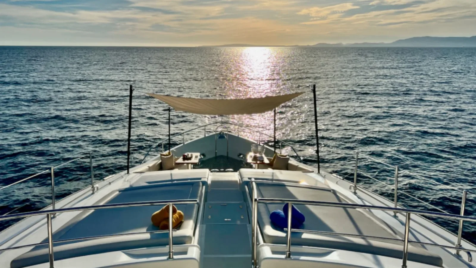 Bestboats FERRETTI 100 CUSTOM LINE NIKO III – Yate Premium Mallorca